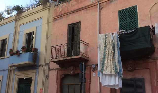Scalette, case colorate, cappelle nascoste: a Bari c' 